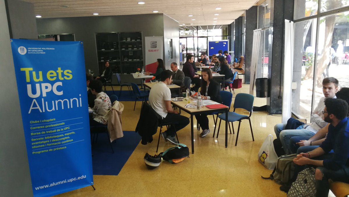 UPCVilanova's tweet photo. Primer dia del Face2Face 2018! Quasi 300 entrevistes tindran lloc al llarg del matí al vestíbul d' @UPCVilanova 
https://t.co/qhsa64SI47 https://t.co/9RyKauifDC