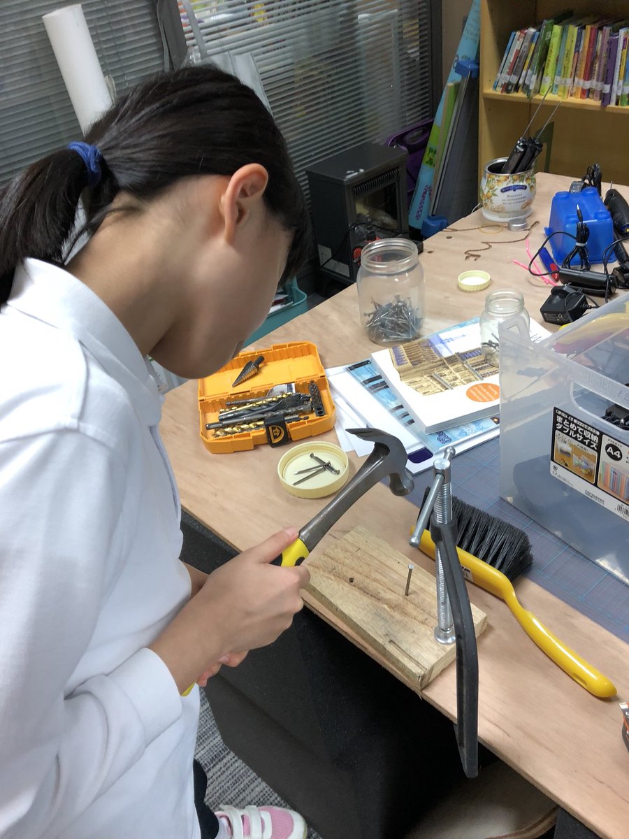 I love when students seek me out just to learn how to hammer some nails. <a href="/hkisup/">HKIS Upper Primary</a> #engagehkis