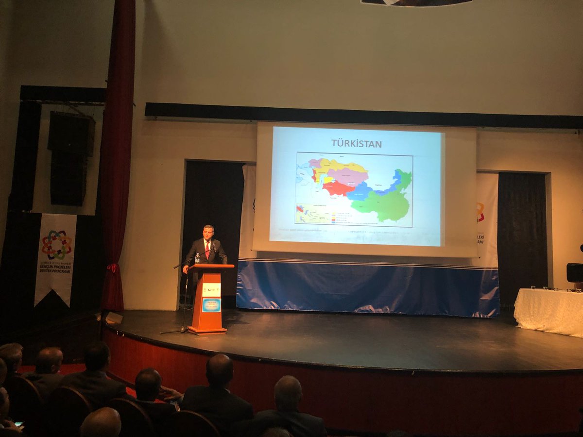 "Ankara'nın Manevi Şahsiyetleri Sempozyumu" Ankara Milletvekili <a href="/emrullahisler/">Emrullah İŞLER</a>, Ahmet Yesevi Üniversitesi Mütevelli Heyet Başkanı Prof. Dr. @musayildiz ve Kahramankazan Belediye Başkanı <a href="/Lokman_Erturk/">Lokman Ertürk</a> 'ün katılımlarıyla gerçekleştirildi. #Gençlerİçin
