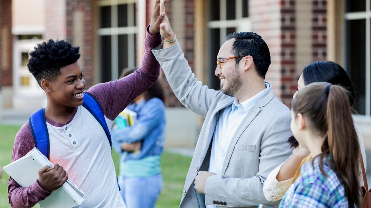 edutopia's tweet image. For Teacher Appreciation Week, a 10-year veteran reflects on timeless lessons he learned from teachers he admired. What advice would you add? edut.to/2FUQ2Jj