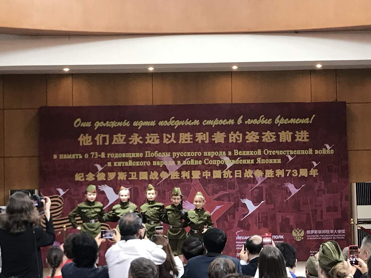 https://pbs.twimg.com/media/DcwDIf-X0AIK_WP.jpg