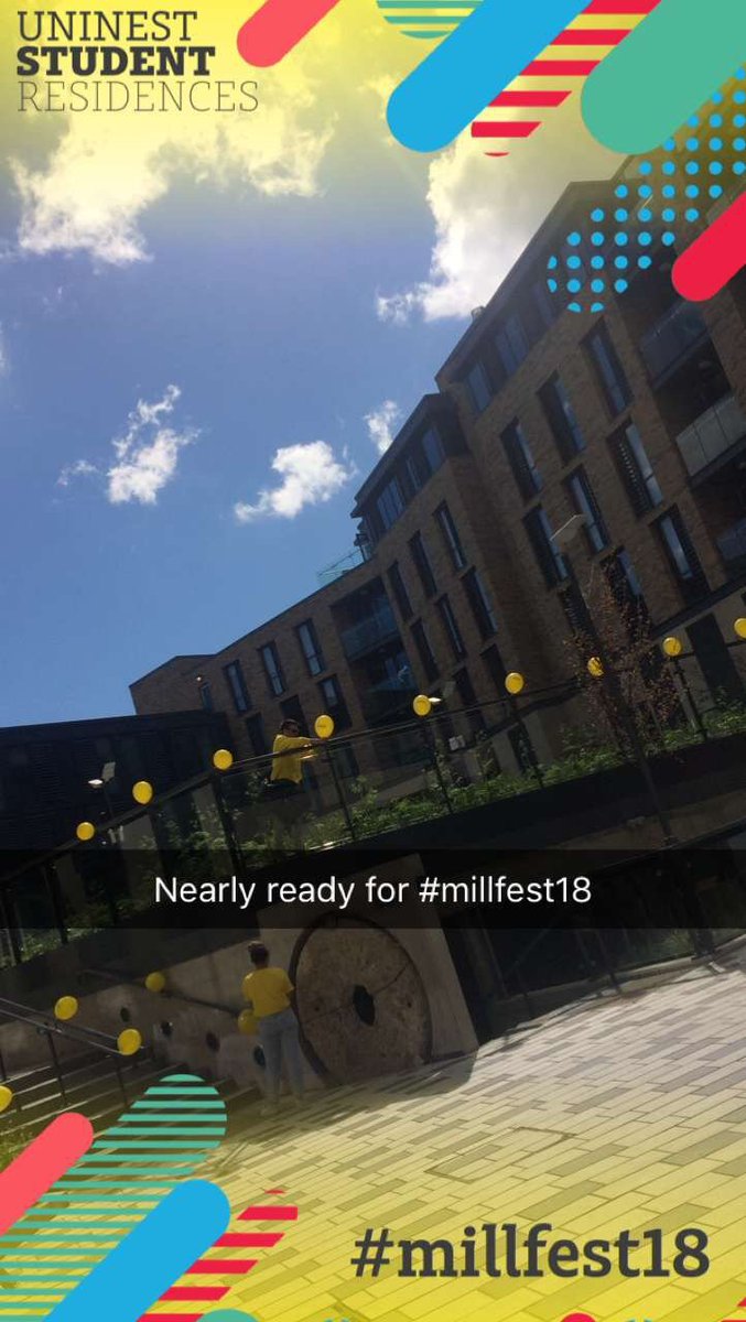 UninestIreland's tweet image. #MillFest came and soared at #NewMill! 🎉🌞 
Free food🍔, live music 🎶, what more could you ask for!?

We pride ourselves on running extra - curricular activities for residents that live with us across all our buildings! 

 Visit socsi.in/wK1t7 and take a look!