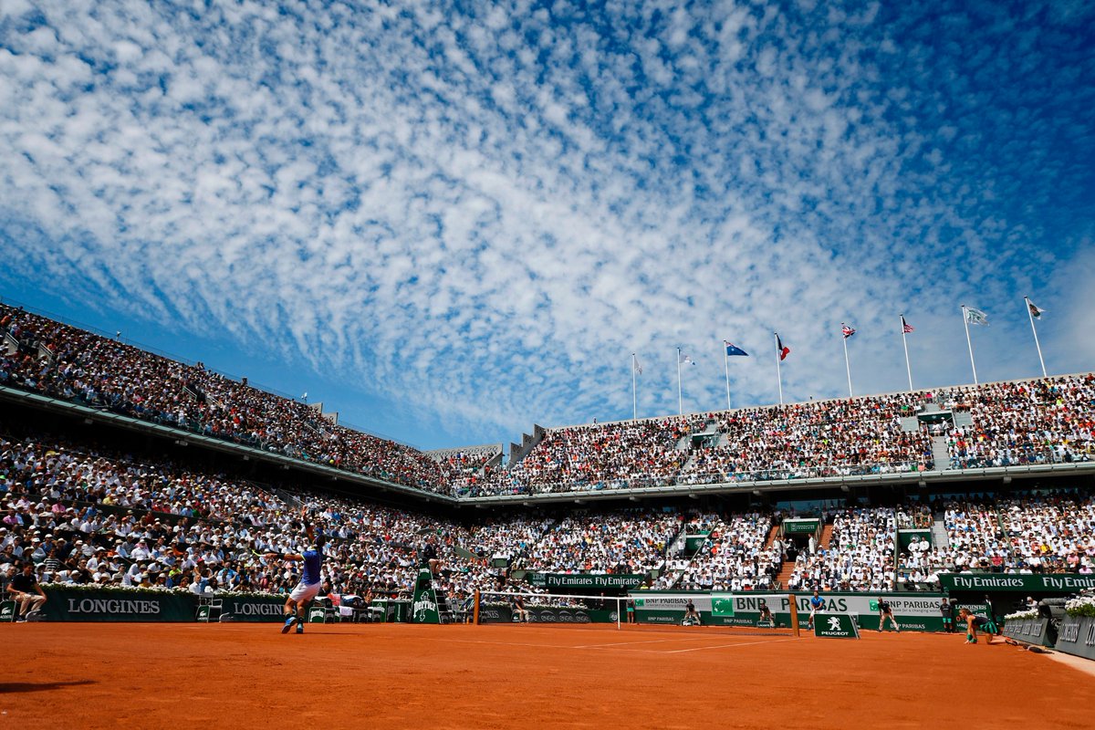Freebox's tweet image. RT pour tenter de gagner 2 billets Cat. 1 pour assister au tournoi de Roland-Garros le dimanche 03 Juin. Offert par @Eurosport_FR, chaînes 34 et 35 disponibles pour les abonnés #FreeboxRevolution avec TV by Canal.🎾🎾
Roland-Garros est sur Eurosport du 21 mai au 10 juin. 😀🎾