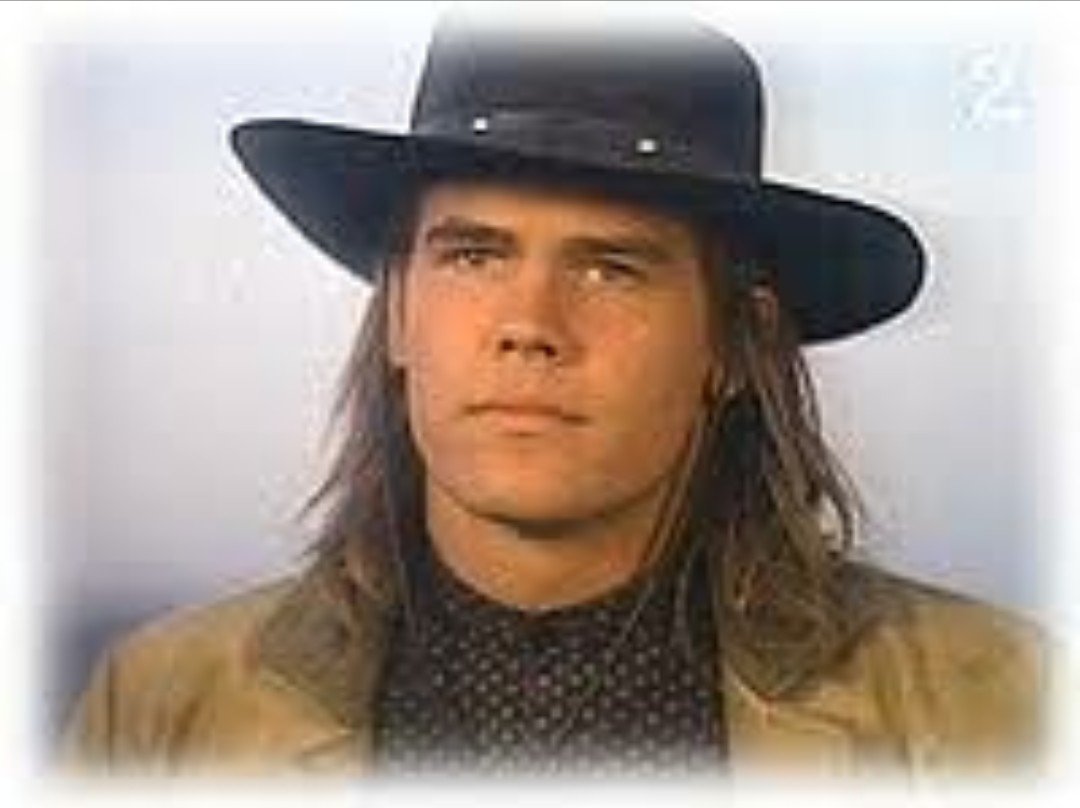 田山 郎太 サノスにケーブルと大忙しなジョシュ ブローリン 今まで彼の出演作を何本か観てきたつもりだったけれど 何で今まで気がつかなかったんだろう 彼 グーニーズのお兄ちゃんだったのか T Co Mrgylz94bc Twitter