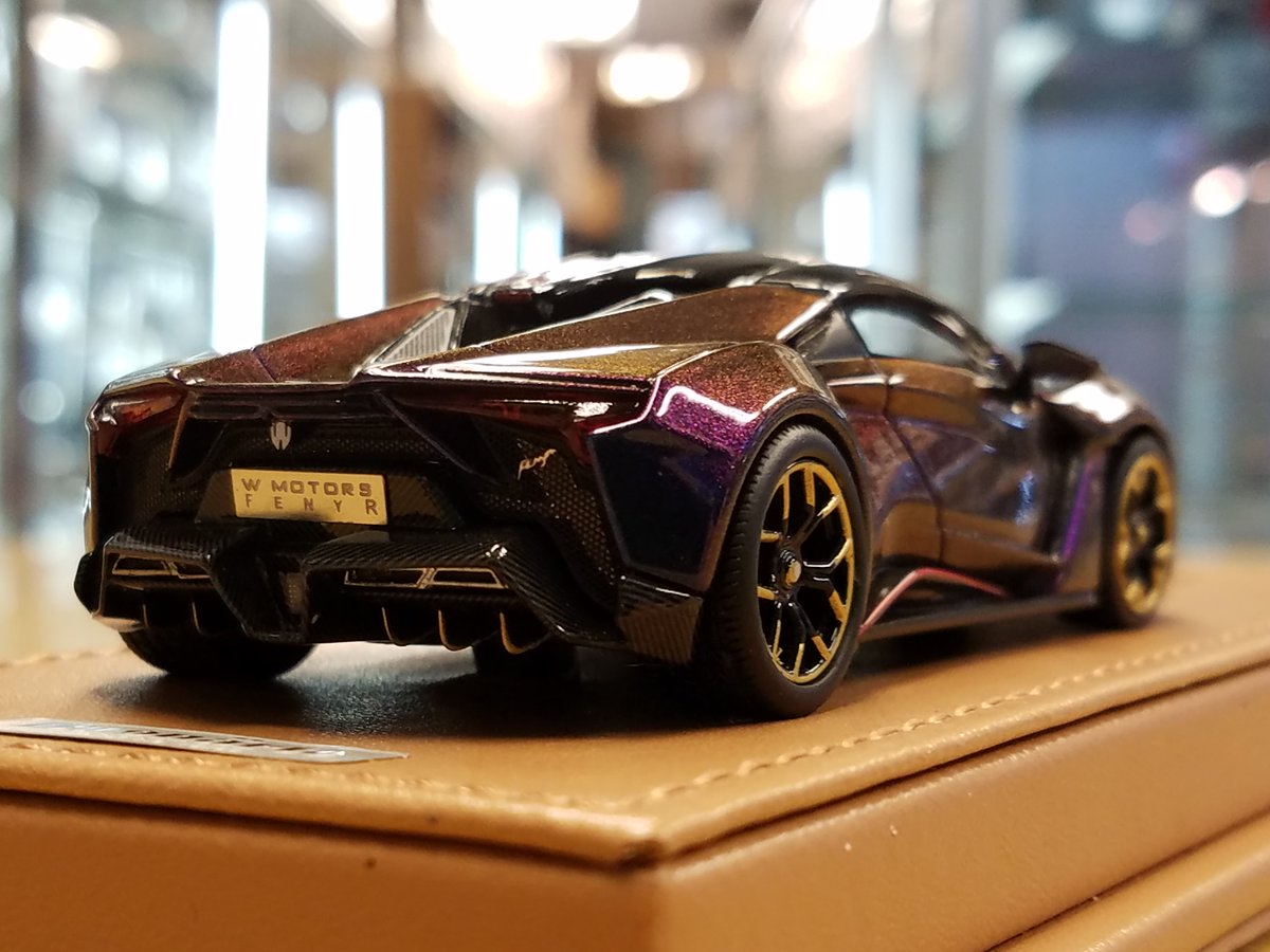 1/18 フェニアスーパースポーツ