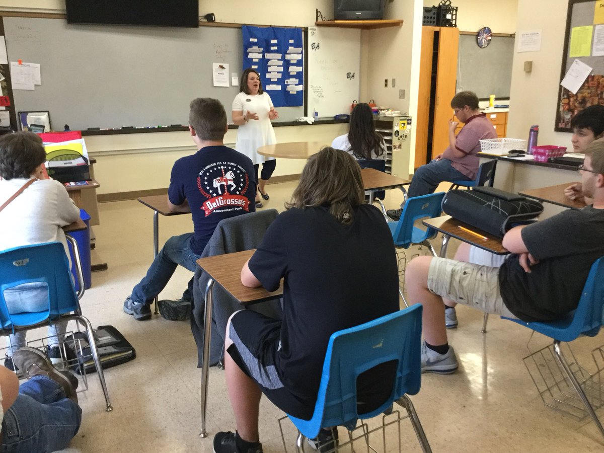 BAHStewart309's tweet photo. Learning about work skills in preparation for our Community Based Vocational Training @DelGrossosPark #BDNPLN Special thanks to the park and Nichole Grove for hosting us every year! https://t.co/y2sza2t5oE
