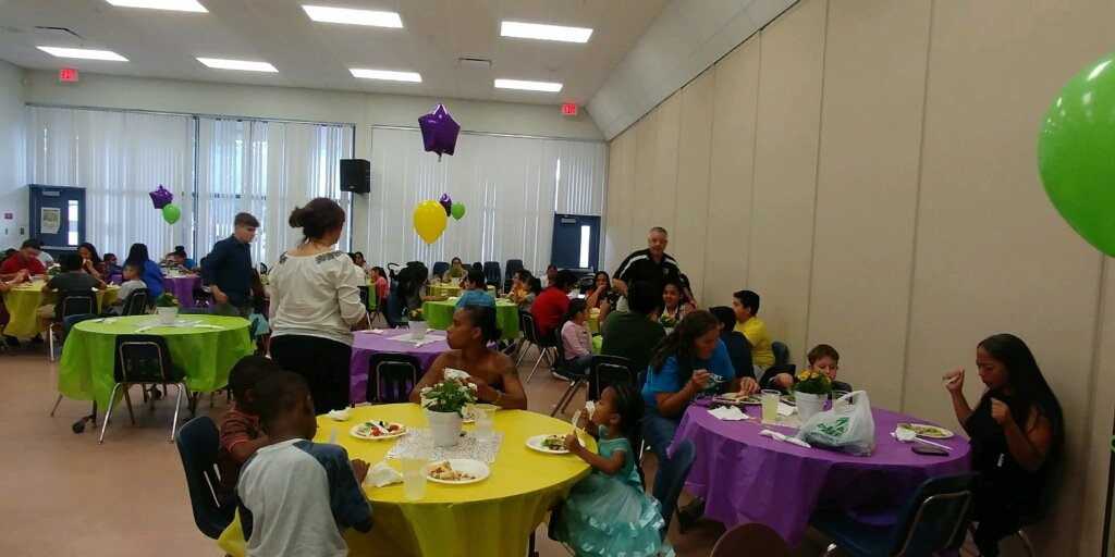 Honoring our @MortElementary VIP's! Very Involved Parents! Thank you <a href="/bayhopechurch/">Bay Hope Church</a> for supporting our students and families all year! <a href="/Jeff_Eakins/">Jeff Eakins</a> <a href="/Clstuart/">Cindy Stuart</a> <a href="/mhartsfield/">Matthew Hartsfield</a> <a href="/Area3hcps/">Anna Brown</a>