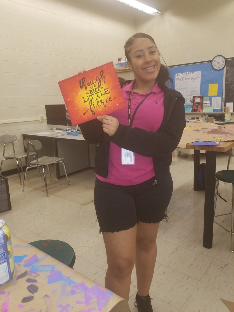 CultivateRYouth's tweet photo. F.I.Y.A. w/a Twist Painting Party to celebrate Nikkia Ingram Day May 3, 2018. They got their creative juices flowing by painting quotes and images that inspired them. #FIYAPride #FIYASisters #FIYAAdventures #FIYAMovement #FIYAExperience #CultivatingResilientYouth #CultivateRYouth https://t.co/tl6xKPCI91