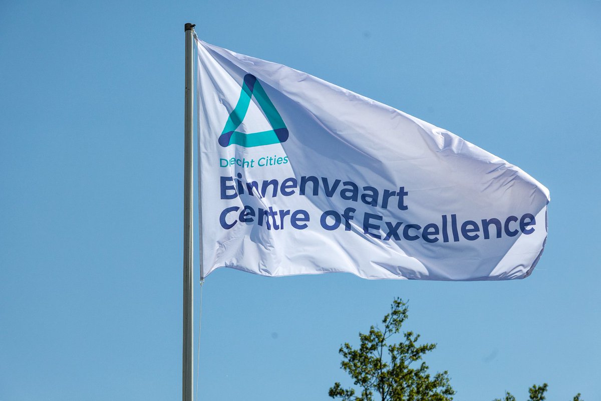 De <a href="/DealDrecht/">Deal Drechtsteden</a> #nieuwsbrief is uit! Met de opening van het #Binnenvaart #Centre of Excellence,  #investments, @Drechtstedenregio en #Economic #Development #Board #DC2030. Lees ‘m snel! bit.ly/2K6WUWy