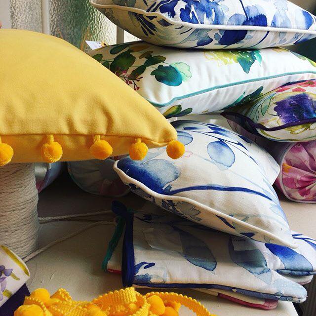 finditinworcs's tweet photo. Hi #WorcestershireHour @Fableandwillow is a new Findit member &amp; local made-to-measure service for soft furnishings &amp; interiors. Check out the beautiful products at #malvernspringshow 10 May-13 May 2018 at STAND: WH104 #curtainmaker #bespokesoftfunishings #beautifulhandmade https://t.co/38NWQLWPzb