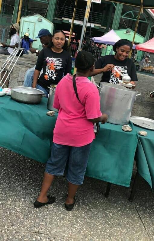 oamickle's tweet photo. Giving back to the community. #alorica #aoy @KristelRocio20 @MelanieFeiona https://t.co/UzfxR2uf2e