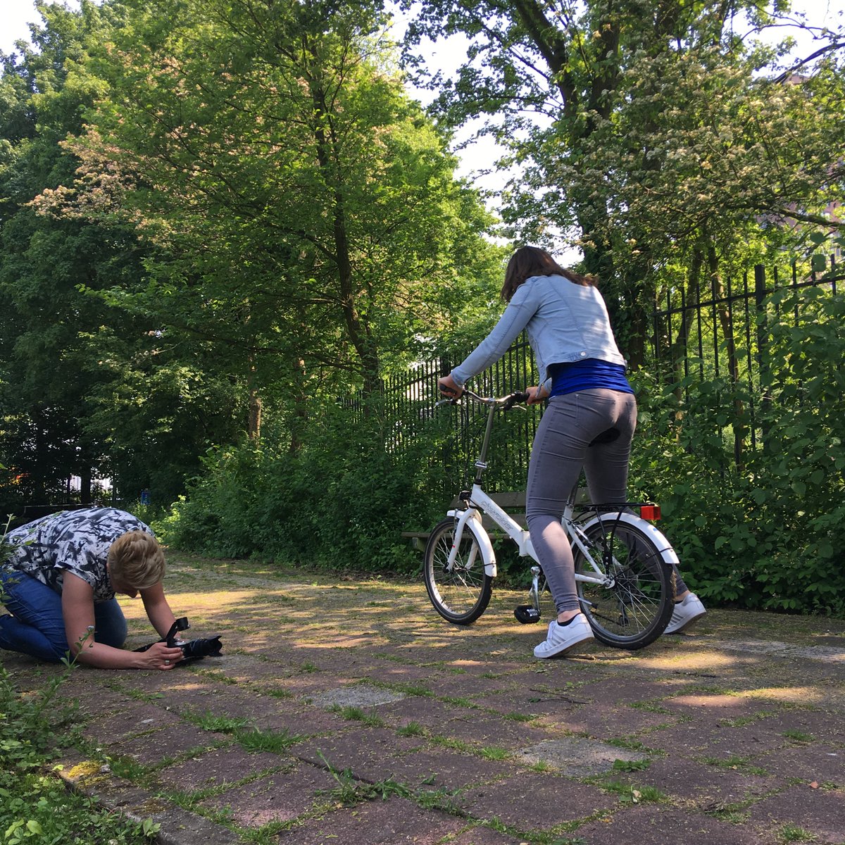 DeFietsmeesters's tweet photo. De Fietsmeesters on set! Sneak peak van ons nieuwste project. #fietsles #learnhowtocycle #weallcycle #ToBeContinued https://t.co/SHSdyn7K9T