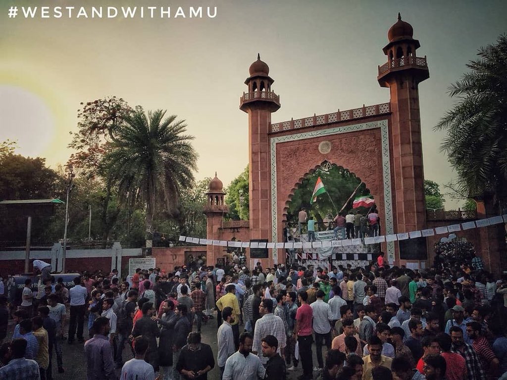 SalikRld's tweet photo. #StandWithAMU 
#AMU_NEED_JUSTICE 
#WeStandsWithAMU 
#WeStandForAMU 
#AligarhMuslimUniversity https://t.co/H8JVlA7PbV