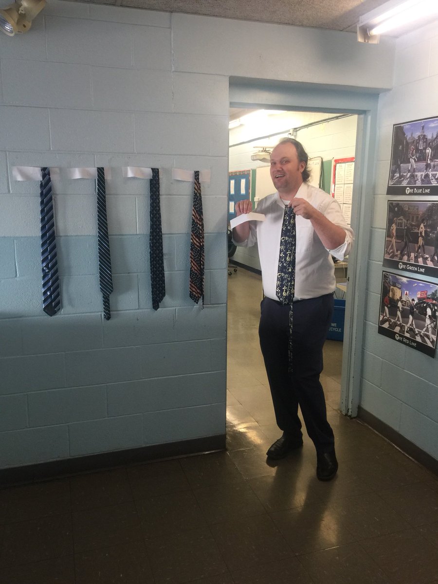 MrHarnden's tweet photo. Couldn’t make up my mind this morning so I put it to a vote. The result: it was a tie! I will be wearing all 5 throughout the day #Puns #WardrobeChanges https://t.co/o6tXnUtilf