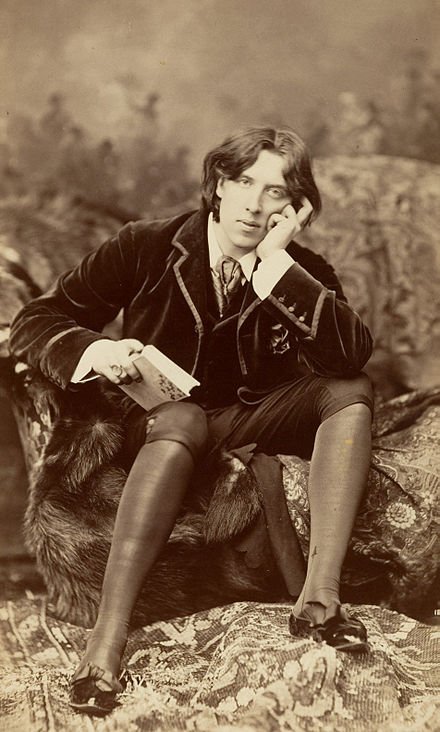 '“I regard the theatre as the greatest of all art forms, the most immediate way in which a human being can share with another the sense of what it is to be a human being.” #OscarWilde #WildeWednesday <a href="/RoyalDerngate/">Royal & Derngate</a>