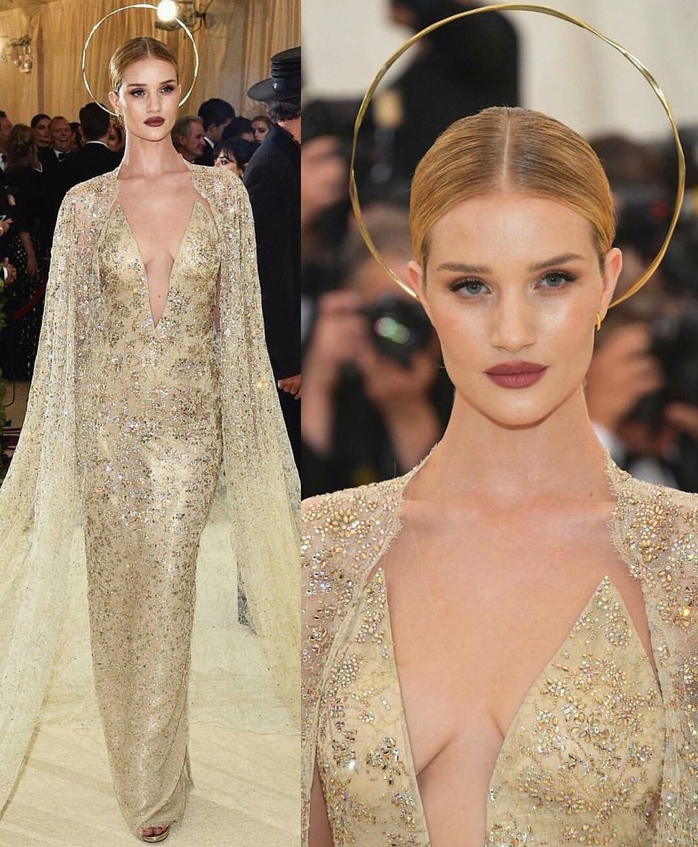 filippikappa's tweet photo. Met Gala 2018: “Heavenly Bodies: Fashion and the Catholic Imagination”
@RosieHW @RalphLauren @metmuseum #METGala #MetGala2018 #HeavenlyBodies #Rosiehw https://t.co/fQkVaMNyM5