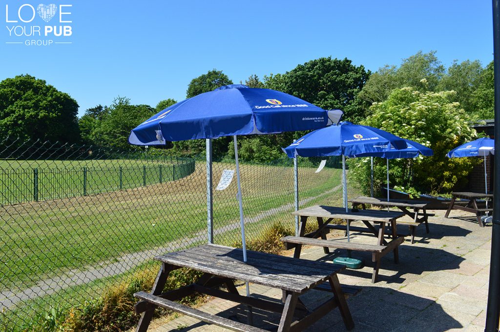 LoveyourpubInfo's tweet photo. Gosport Local Pubs - The Green Dragon - Free Pool And Jukebox Today ! - https://t.co/KerWPlTKjN https://t.co/Cm3Hu06SBW
