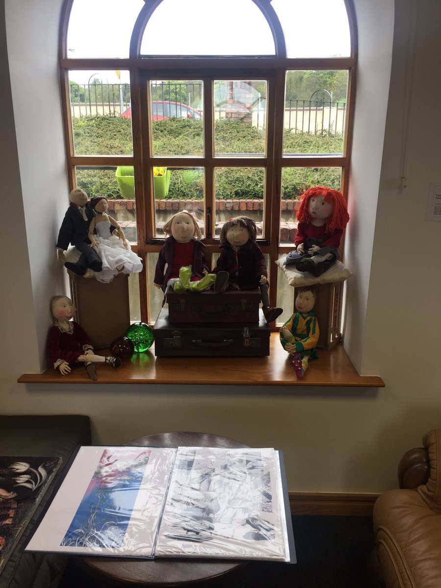 CreativeCoastDL's tweet photo. It’s all go today as we prepare for an exhibition tonight in @MotleyCrow of amazing work by our @DonegalLEO businesses who have completed the @DCCoI Building Craft and Design Programme. #CreativeDonegal https://t.co/ybT71okBHu