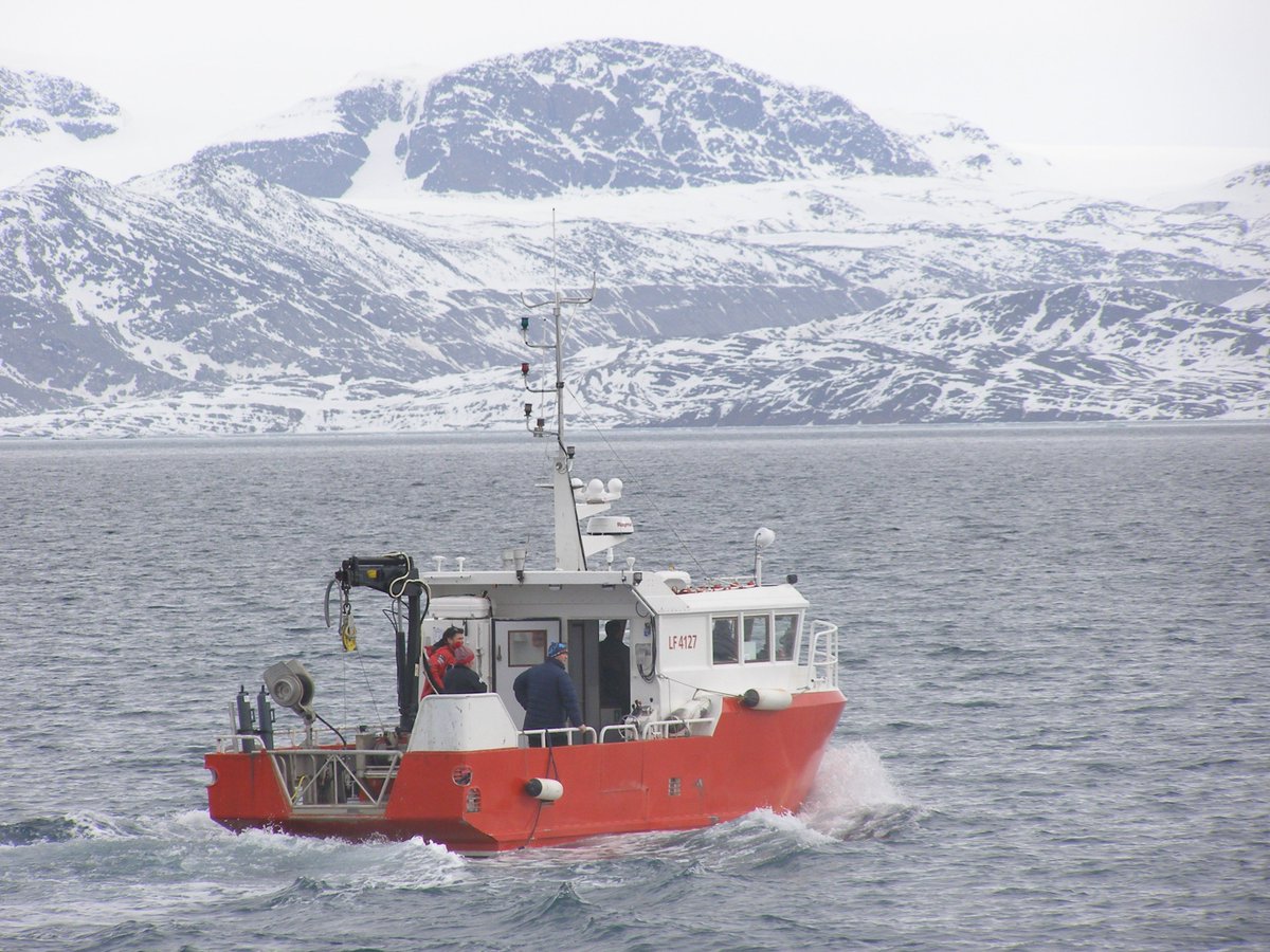 encounteredu's tweet photo. Great to see @DiscoveryEd joining our #ArcticLive broadcast from the @Arctic_Office! Tune in for the Q&amp;A with @jamie_bd, the microplastics sampling live investigation at 1000 EDT and the interview with @ExeterMarine biologist Nick Scott at 1200 EDT https://t.co/5cI37q78Cp https://t.co/tbUtI4JPSw