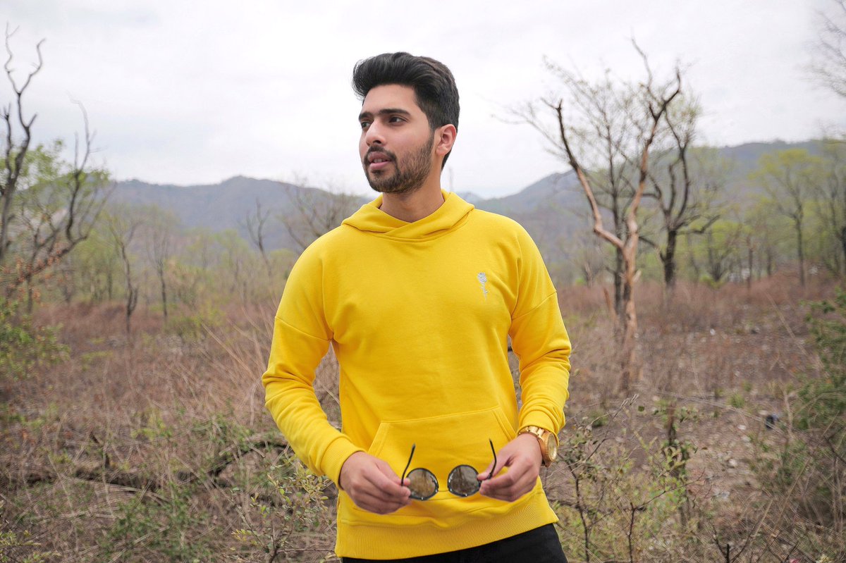 ArmaanMalik22's tweet photo. Nature always wears the colours of the spirit. 🍃 #NatureLover #Dehradun #India https://t.co/9aeXp5aq7o