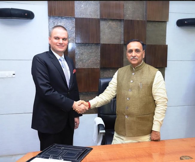 Gujarat govt signs MoU with Poland’s Ambassador for celebration of Poland’s Independence Day Centenary in October