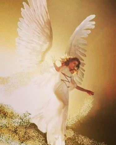 Spirit_Valley_'s tweet photo. #spiritangel #angel #angelsofinstagram #wings #beauty #blessings #fly #native #nativespirit #feather #nativeproud #freedom #glitter #gold #peace #guardian #warrior #protector #elevate #blessings #prayer #callingallangels #angelsamongus https://t.co/awEpzSvy4A https://t.co/Y6r30vXl2c