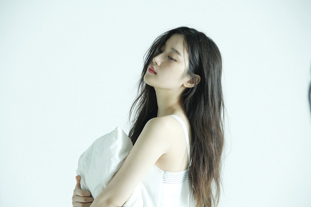 DcwWDhpUwAEMrk9?format=jpg&name=medium