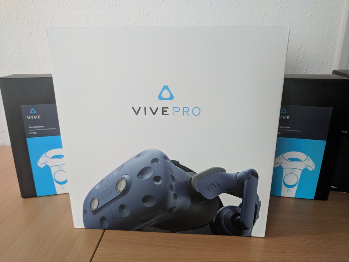 MoorOfALife's tweet image. Now time to set this up in the lab 😎 #vr #HTCvivepro