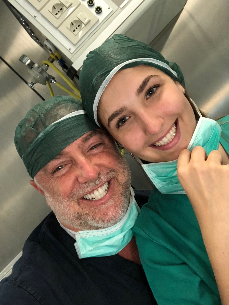 giuliobasoccu's tweet photo. #BisturyDay
In diretta dalla sala operatoria 💉
Trovate somiglianze? 
😍😍😍😍😍😍😍😍😍😍 https://t.co/K5nDwgvrBI