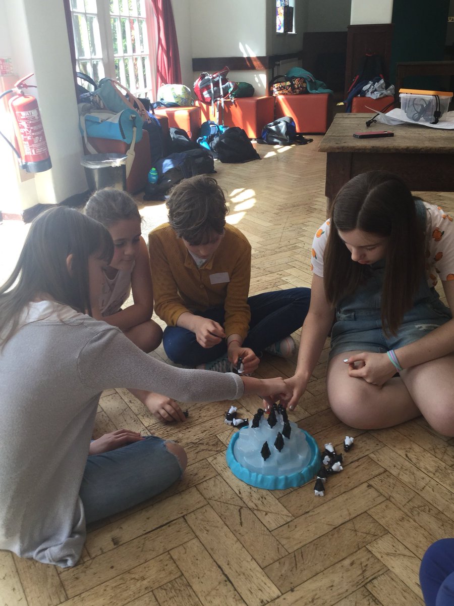 StChrisJunior's tweet photo. Great fun at the Year 6 & 7 Transition Puzzle Morning #dgroup #IGroup https://t.co/kntJkOr50A