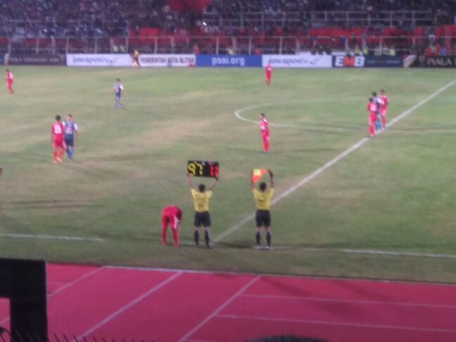 we_aremania's tweet image. 54' | 19 utem | 97 ublem (PSBK). #PSBK 0-2 #Arema