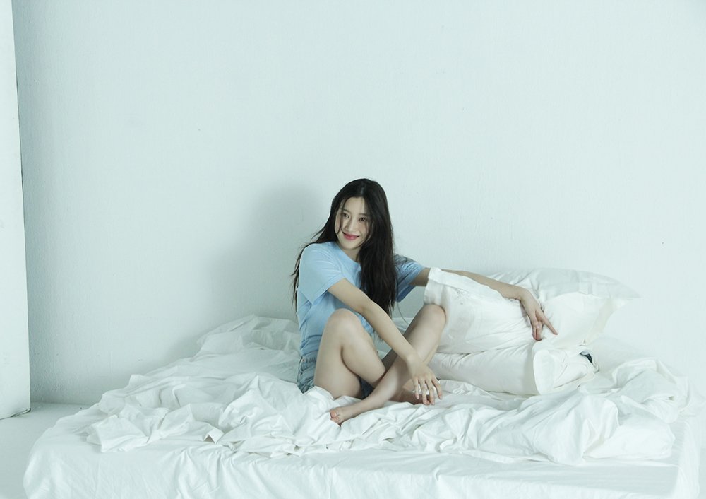 DcwYqKBUQAIS8DR?format=jpg&name=medium