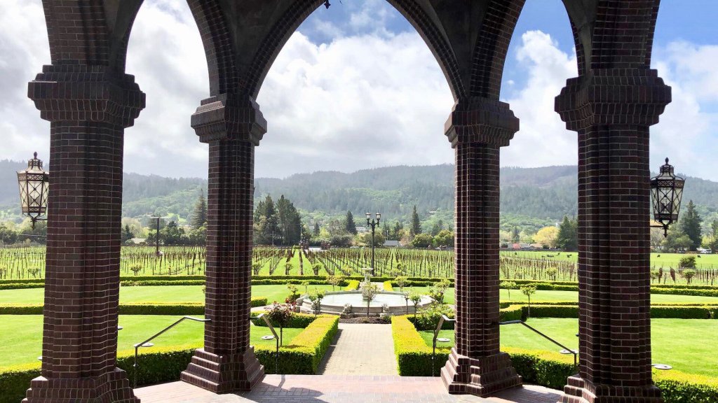 Ledson Winery happensforariesling.com/2018/05/09/led…