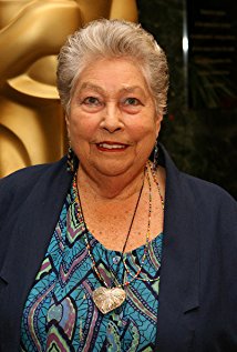 edgarwright's tweet image. RIP Anne V Coates, Oscar winning editor of (among others) Lawrence Of Arabia, Elephant Man &amp;amp; Out Of Sight. Also assistant editor on The Red Shoes. Everyone talks about the match cut in Lawrence, so let's cheer too for the sublime editing in the (pre) love scene in Out Of Sight.