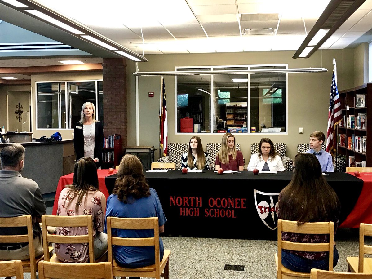 NOHS_FCCLA's tweet photo. NOHS Future Georgia Educators Signing Day was a SUCCESS! We’re so proud of these students who are committed to the field of education. #gaeducatorssigningday #gafutureeducator @georgiadeptofed https://t.co/sld4sqTQwa