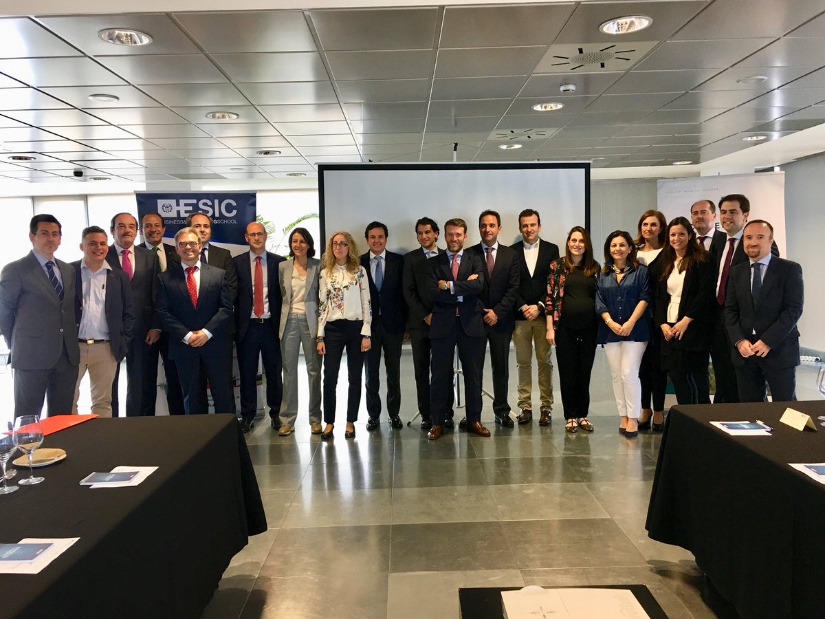 esiczaragoza's tweet photo. V #ForoMercer organizado por @ESICEducation Campus de #ZARAGOZA y @mercer. Responsables de #RRHH de las #empresas aragonesas en almuerzo de trabajo para escuchar a María Somma de @Esprinet_es . Impulsando tus desafíos #25añosESICAragon #networking https://t.co/qwde57Vwt8