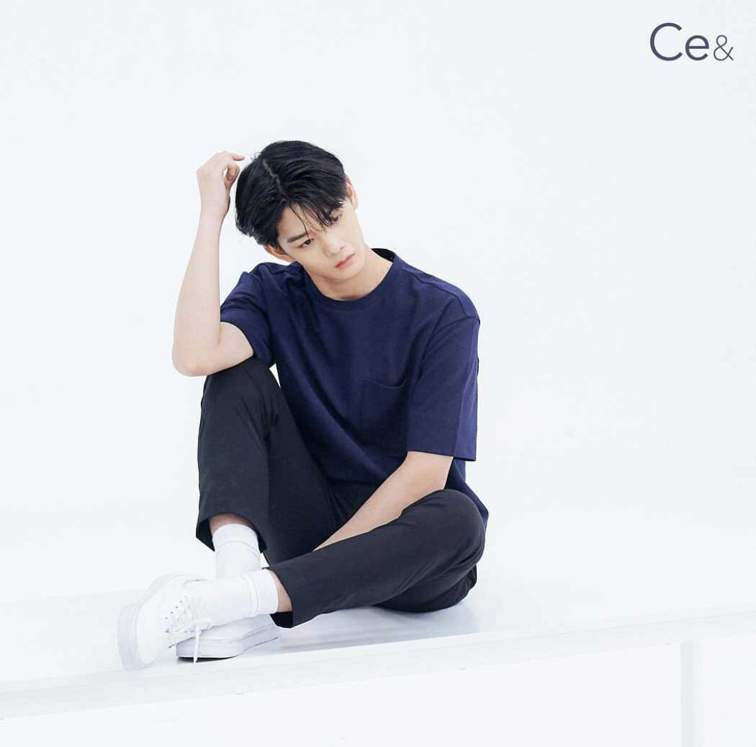 yoo28878's tweet photo. Ce&amp; DeepPeach 💙💛

#워너원 #워너블 #Wannaone #Wannable #박지훈 #배진영 #BAEJINYOUNG #parkjihoon https://t.co/BtFMObnCPz
