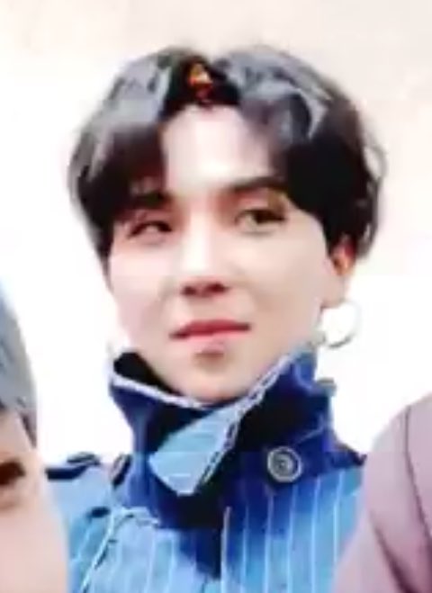 jjannaenanda's tweet photo. 어떻게 엊그제보다 더 어려졌어..? 비결이 모야 대체 https://t.co/ojBQzlujrV