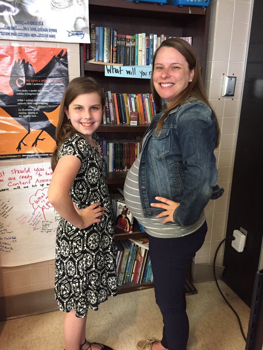 ChristieHammons's tweet photo. Happy teacher appreciation week from my 6th grade twin and I! #dresslikeateacherday #spotthedifference @MartinWildcats #MMSKids https://t.co/sCDjdHAmJ4