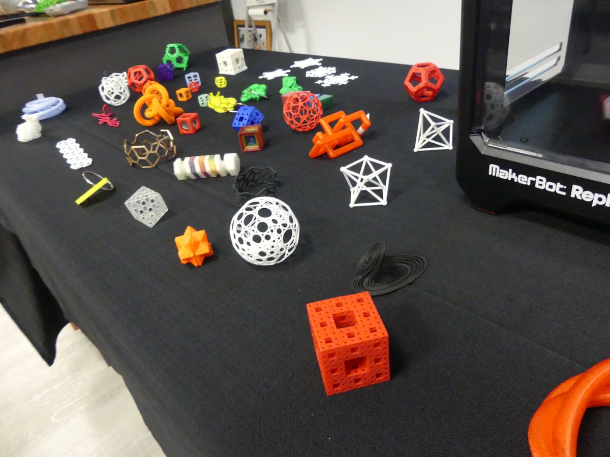 SciEnzaCentre's tweet image. A big thank you to Dr Laura Taalman @mathgrrl @USEmbassySA for coming to Sci-Enza to speak all about #3Ddesign &amp;amp; printing! #HandsOnScience