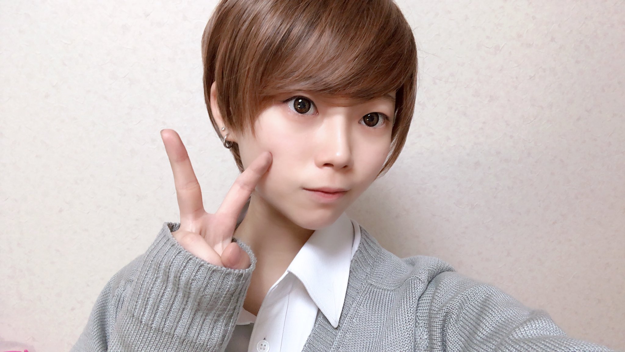 טוויטר 星宮うみ ﾟ בטוויטר 久しぶりの男装したけどちょっと微妙かも 可愛かっこいい男の子めざした そしてノーメイクごめんなさい もともと男っぽいの顔が 男装女子 男装 男装さんと繋がりたい T Co W76nimc5ji