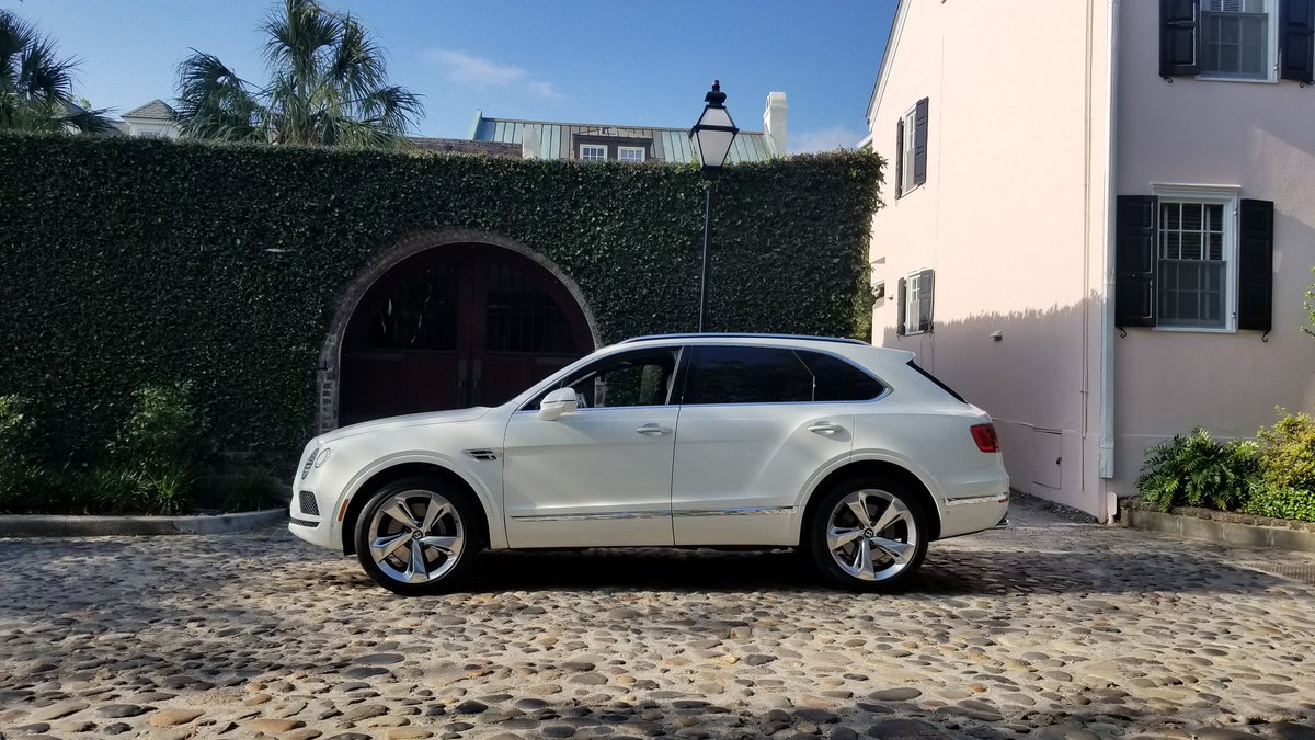 CyrusKlaesi's tweet photo. A Glacier White #Bentley #Bentayga roaming the cobblestone streets of beautiful Charleston, South Carolina • #BentleyCharlotte #HarbourViewInn #southerncharm #Charleston #BentleyMotorsCharlotte #BentleyforSale https://t.co/CW5ObIsZKb