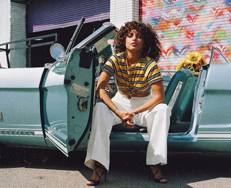 TaloulaOnline's tweet photo. [PHOTO]
Découvrez une photo exclusive de @TalOfficial lors du shooting photo de l’album #JusteUnReve à retrouver dans le nouveau numéro du @Tele7 📸🌻 https://t.co/nRCQUiEDbL
