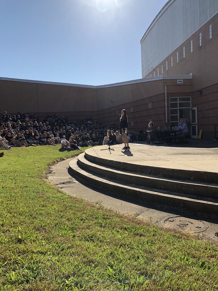 A_john4287's tweet photo. @WMSINFO 1st annual 7th Grade Poetry Slam! https://t.co/ikGMTDGVee