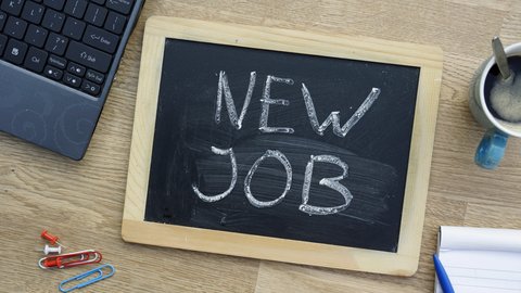 Hoping that plenty of final year students (and others as well!) join us for #physiotalk on Monday 8.30pm 
We'll be chatting all about applying for jobs from CVs to interview tips