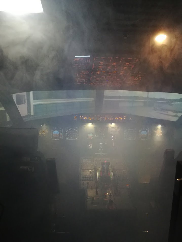 FlyAlphaTech's tweet photo. Smoke in the cockpit? No Problem! #airbustraining #smokeremoval #airbusready #a320training #FlightSimulator #pilottraining https://t.co/ehwM9QDVii