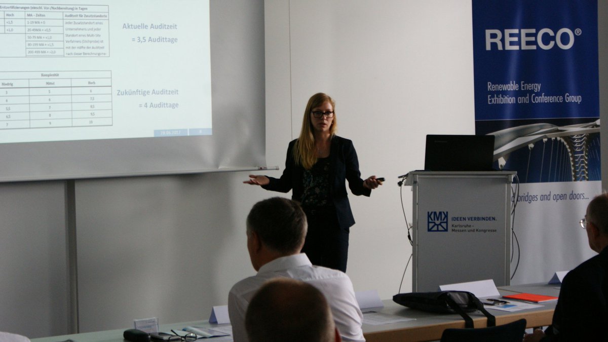 Interessieren Sie sich für BIM? 🤔 Dann schauen Sie sich doch einmal das Programm unserer Konferenz "Keep it BIMple - Digital planen, bauen und betreiben". 📈📍💱

Klicken Sie auf den Link und erfahren Sie mehr über Themen und Referenten! bit.ly/2KvVNAN