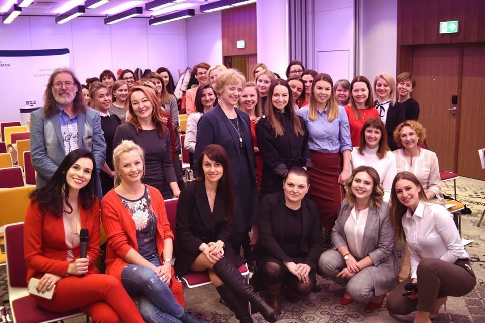 OSTATNIE spotkania z cyklu "Kobieta w biznesie" w obecnej formule!
Będziemy w trzech miastach:
✅ 24 maja Kraków
✅ 19 czerwca Wrocław
✅ 21 czerwca Warszawa
💥 Bilety w promocyjnej cenie zdobędziesz na: kobietawbiznesie.pl