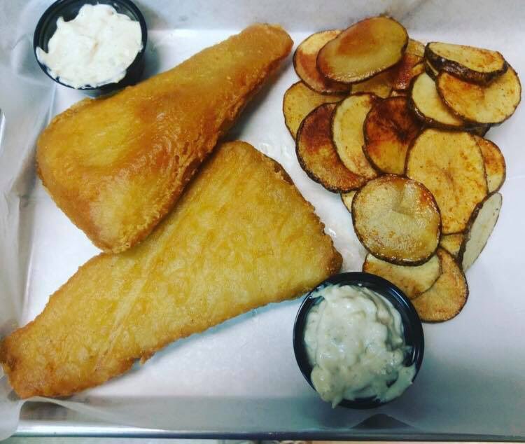 OnCueSportsBar's tweet photo. How about some FISH &amp; CHIPS?!?!?! Come and get them at On Cue! Made to order chips from real taters! #OnCue #fishandchips #frontroyalsportsbar #greatfood #billiardsanddarts #funnightout https://t.co/bHBiSGoIoT