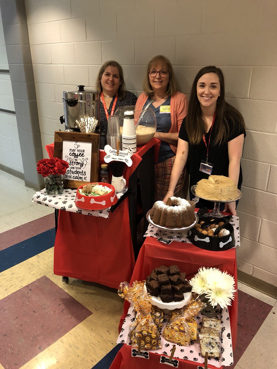 Smith_Seabees's tweet photo. Our wonderful @marvinbsmithpto is serving our teachers some coffee and sweets! #TeacherAppeciationWeek #PositiveDogs https://t.co/9i5SPPzHde